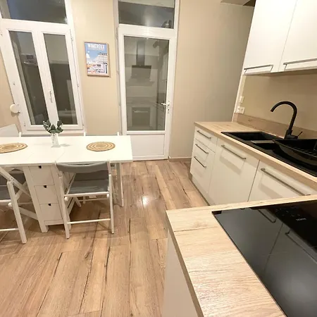 Charmante Maison Independante Au Pied De La Vieille Feriehus *