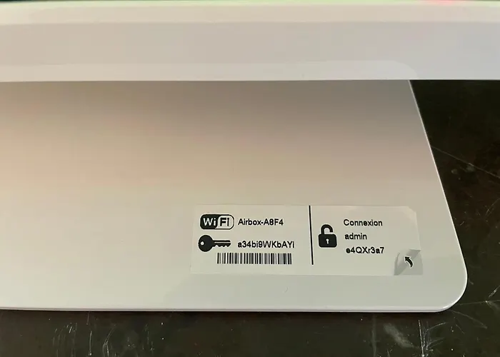 Holiday home Charmante Maison Independante Au Pied De La Vieille