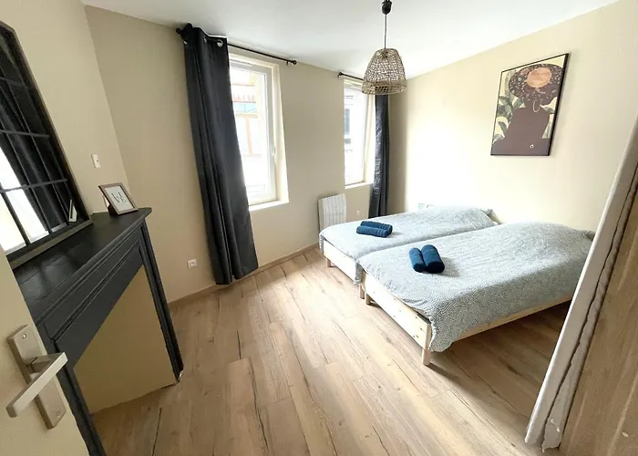 Charmante Maison Independante Au Pied De La Vieille Holiday home *